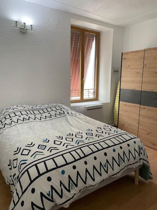 Bourbonne Les Bains, Appartement T2 Pour 2 Esterno foto