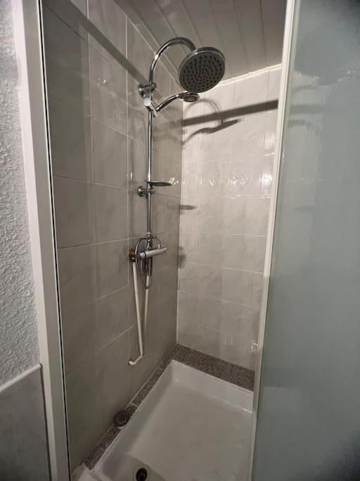 Bourbonne Les Bains, Appartement T2 Pour 2 Esterno foto